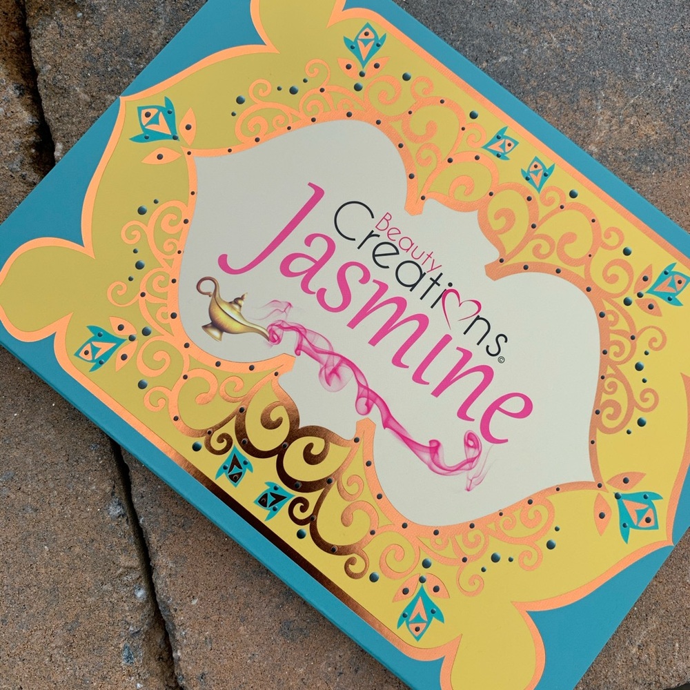 Beauty Creations Jasmine Eye shadow Pallet - Picture 3 of 4